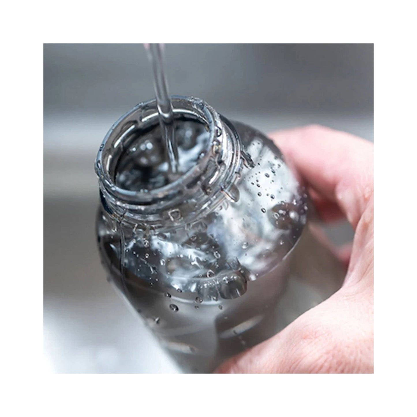 Kinto WATER BOTTLE 300ml Transparent Copolyester with Handle and Twist Lid