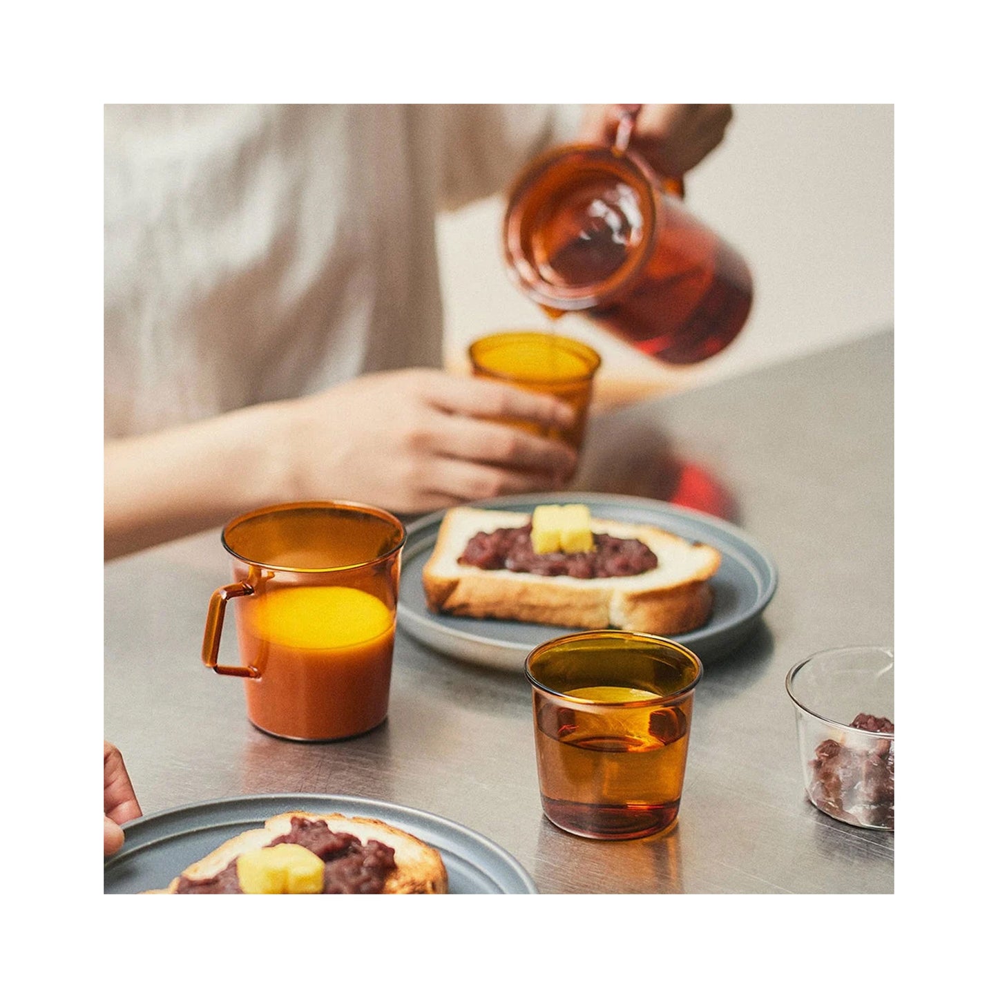 Kinto CAST AMBER Glass 180ml - Heat-Resistant with Smooth Flow Design
