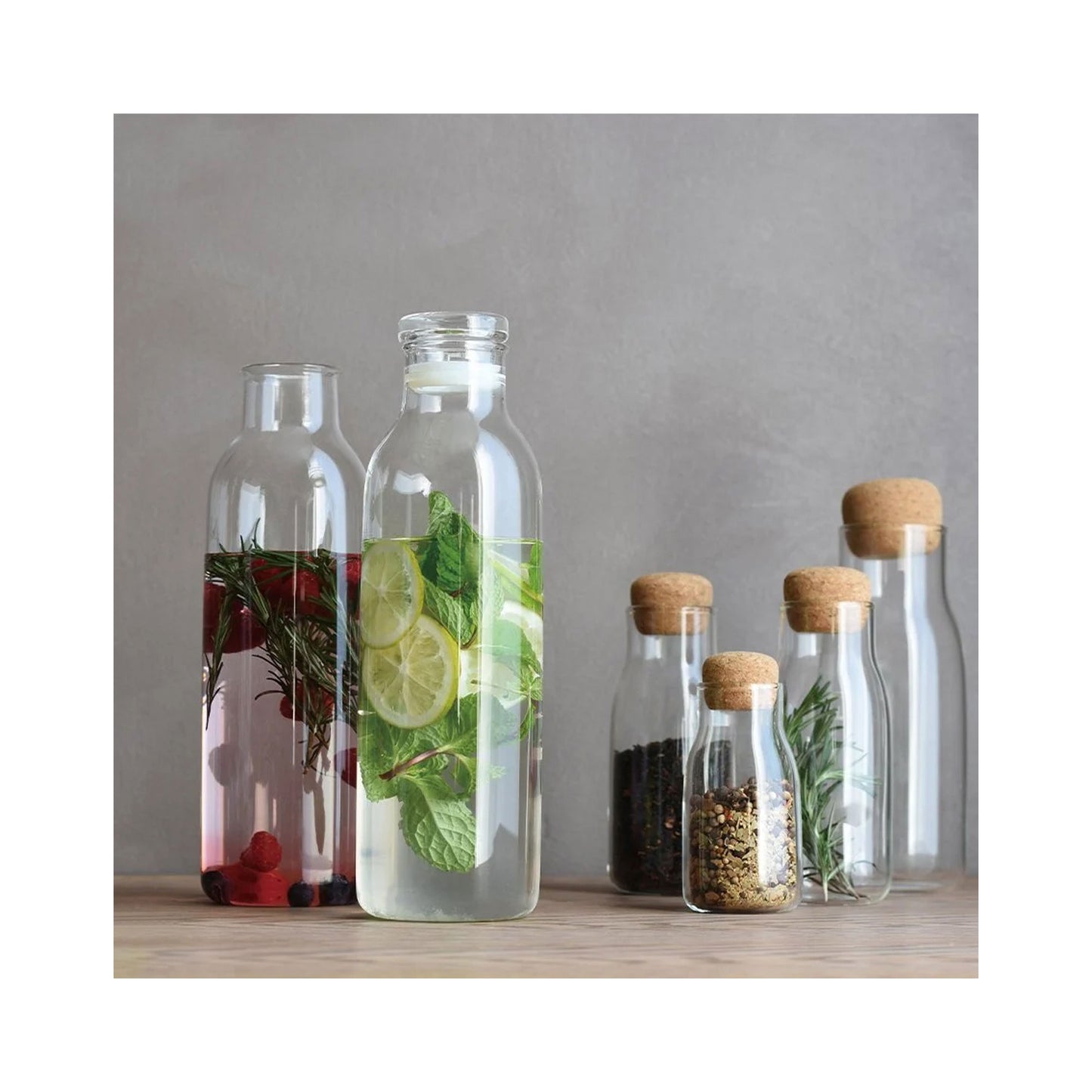 Kinto BOTTLIT Carafe 1L - Glass Bottle with Silicone Seal for Beverages