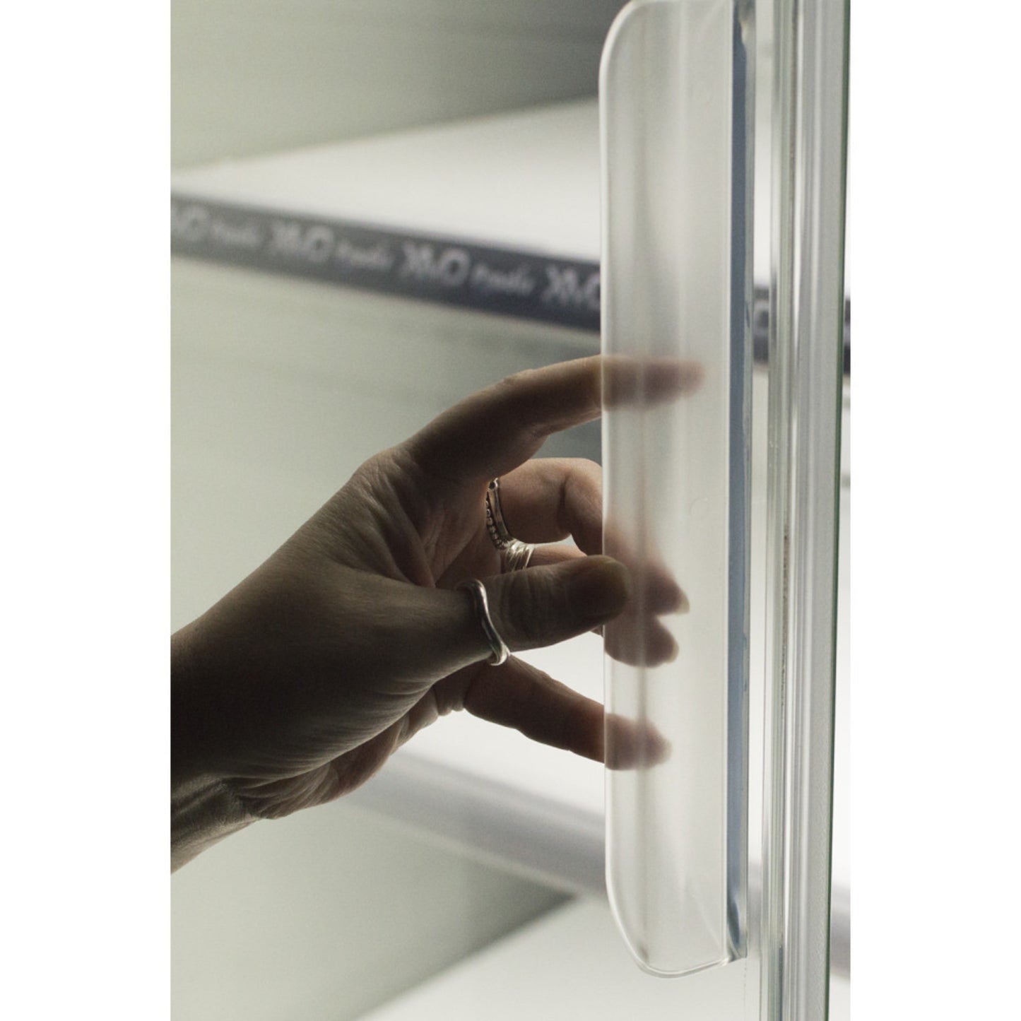 Prodis XMD1875-P-FGD-W Panoramic Frameless Glass Door Refridgerated Multideck - White