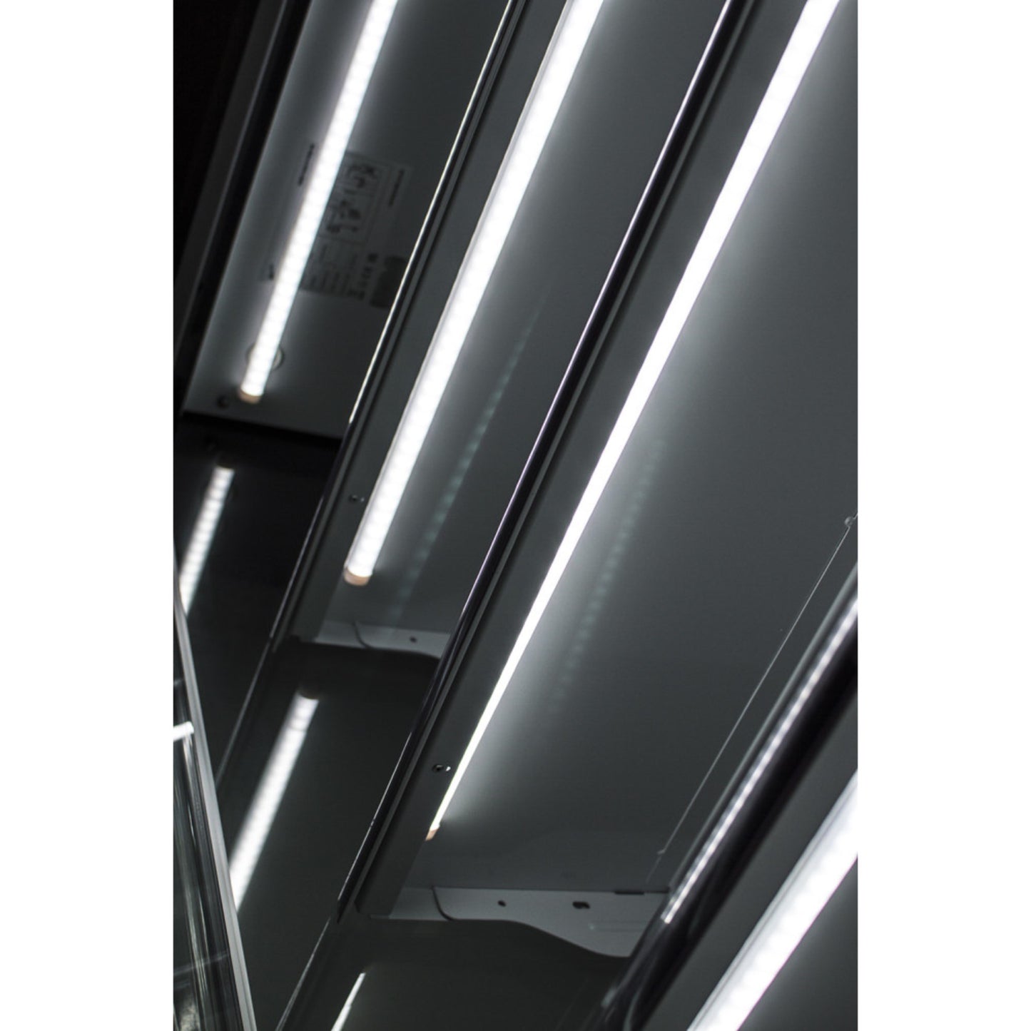 Prodis XMD1875-P-FGD-W Panoramic Frameless Glass Door Refridgerated Multideck - White