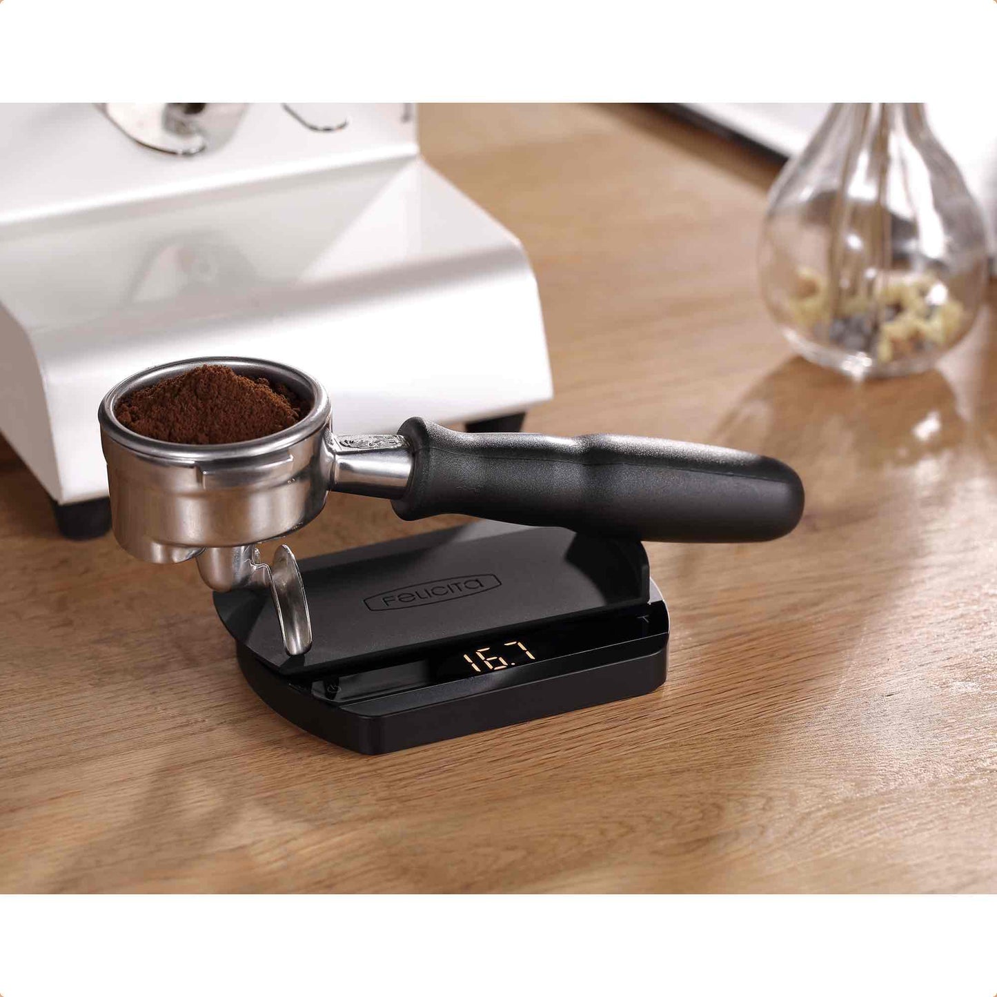 Felicita Arc Bluetooth Water Resistant Scales - Black