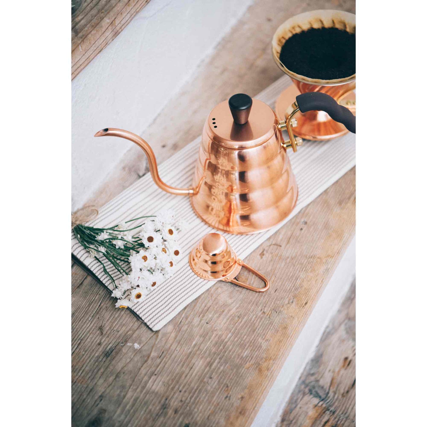 Hario V60 Buono Coffee Drip Kettle - Copper