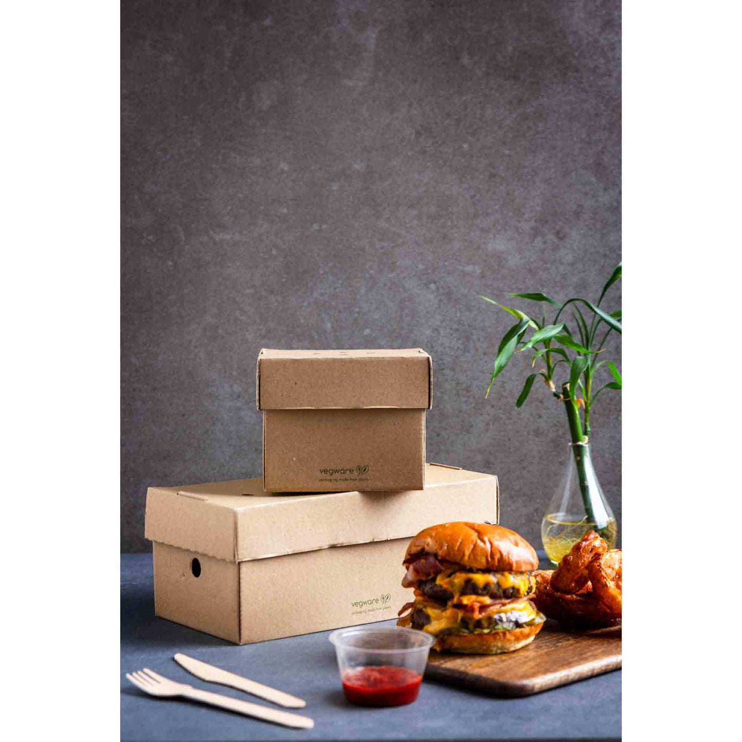 Vegware Compostable Premium Burger Box 10.5cm / 5in - Kraft - Case of 100