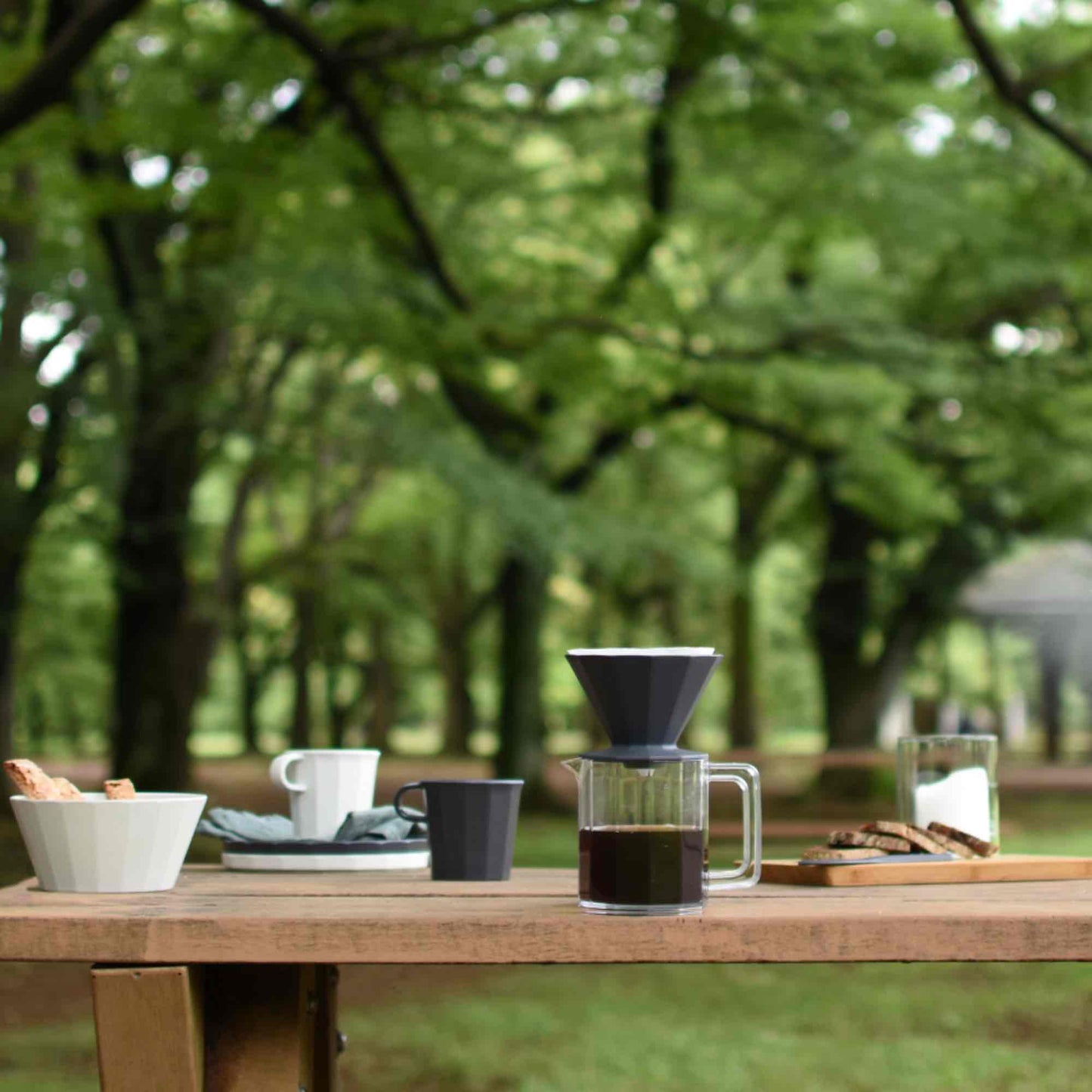 Kinto Alfresco Brewer Jug Set 4 Cups - Black