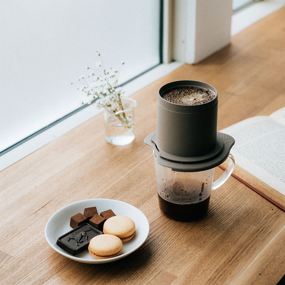Hario Cafe All Dripper BATON 01
