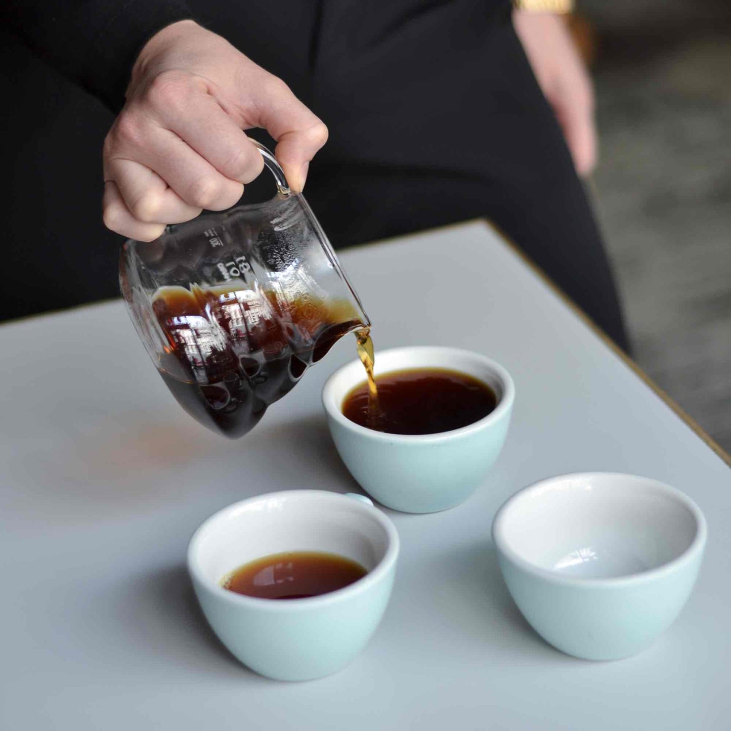 Hario V60 01 Clear Glass Range Server - 360ml