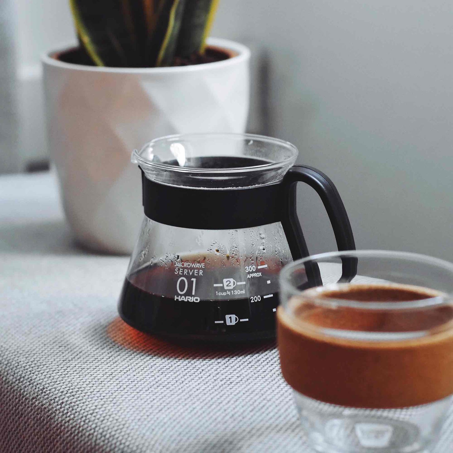 Hario V60 01 Glass Range Coffee Server - 360ml